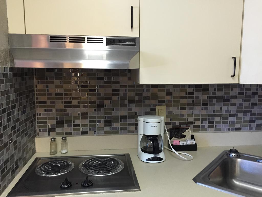 East Street Inn & Suites Tipton Екстериор снимка